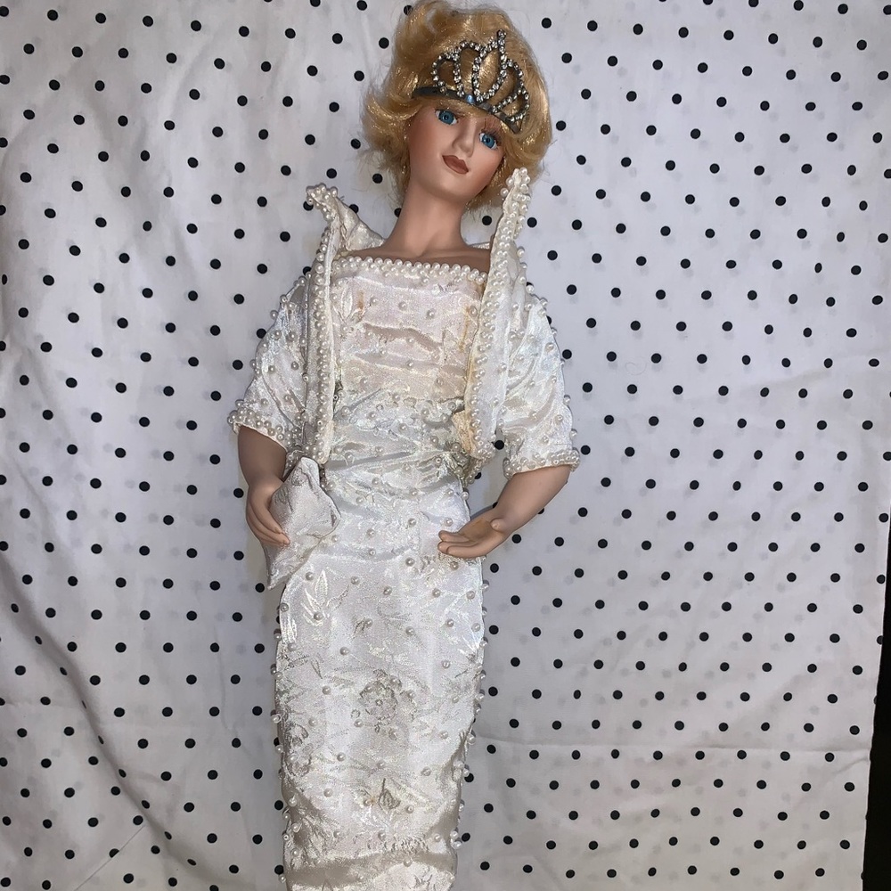 Ashley Belle Porcelain Keepsake Princess Diana Doll Bisque Signed Certificate